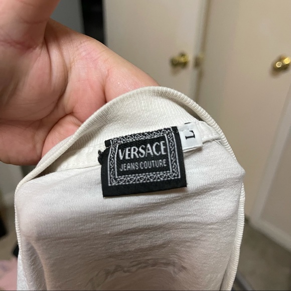 Vintage Versace Tee Shirt - Picture 5 of 6